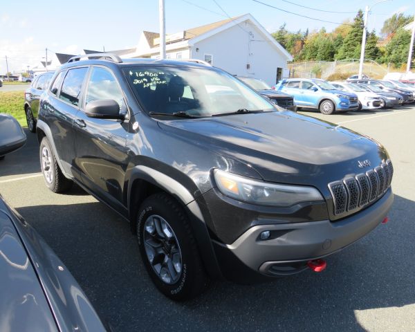 2019 Jeep cherokee trailhawk 4x4