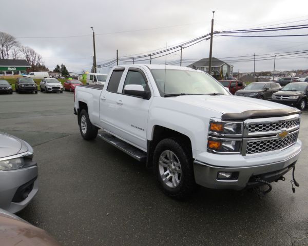 2015 Chevrolet crew 4x4 with sno dog plow