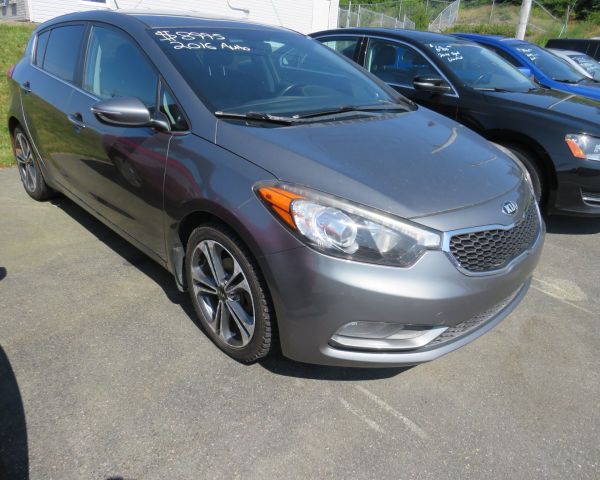 2016 Kia forte lx hatchback