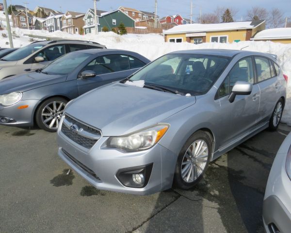 2014 Subaru imprezna awd