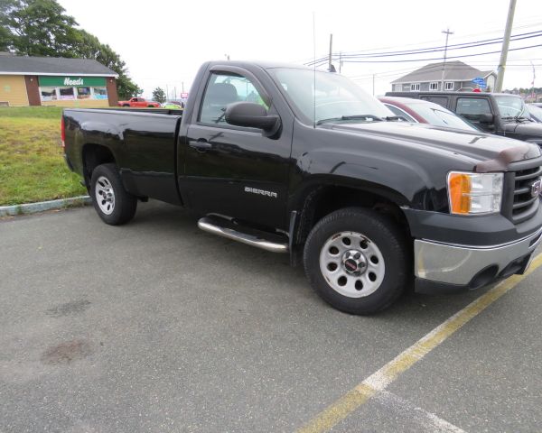 2012 GMC long box 2wdr 6 cyl