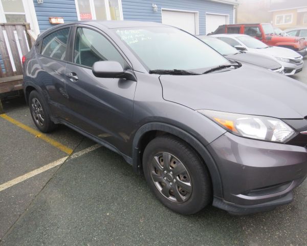 2016 Honda hrv awd loaded auto