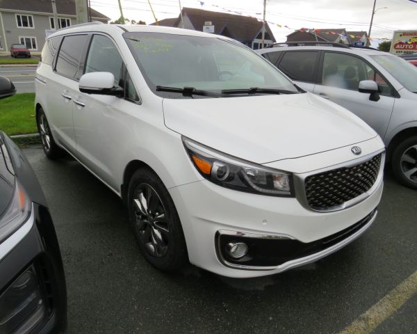 2017 Kia sedona van 7 pass limited