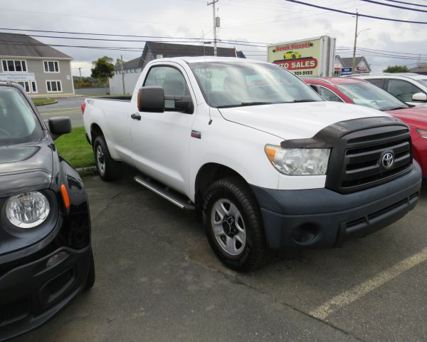 2013 Toyota
 tundra long box 4x4