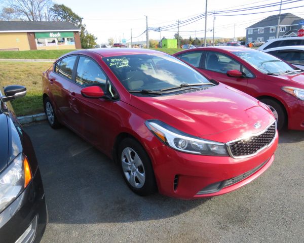 2017 Kia forte lx 5 spd manuel