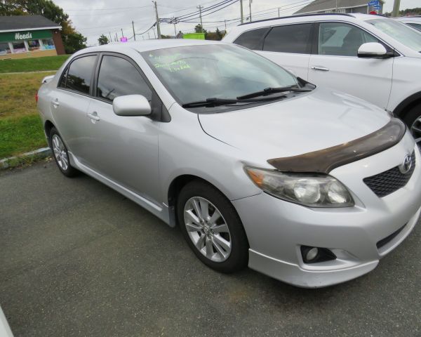 2010 Toyota
 corolla s auto  loaded