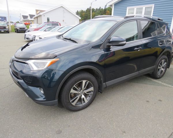 2015 Toyota
 rav 4 xle 4x4 93000km