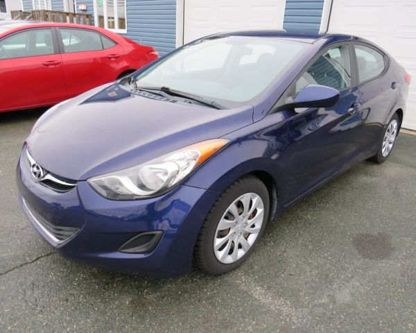 2013 Hyundai  elantra gl auto 87000km