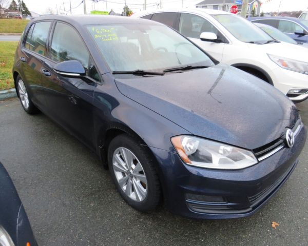 2017 Volkswagon golf auto exr