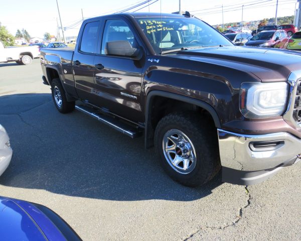 2016 GMC truch double cab 4x4